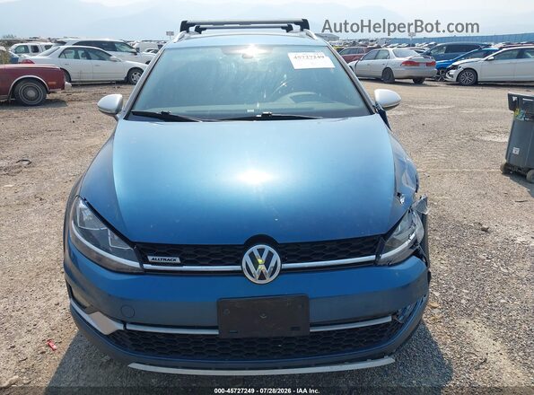3VWH17AU1JM768835 2018 VOLKSWAGEN GOLF Blue Rear interior view