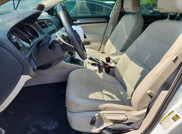 3VWH17AU2HM522015 2017 VOLKSWAGEN GOLF White Vista interior delantera