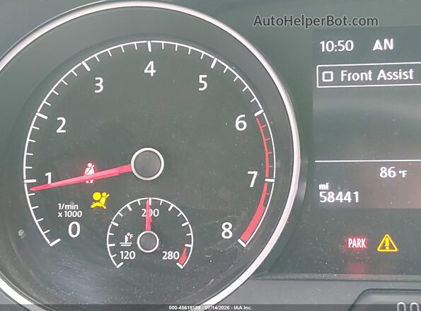 3VWH17AU2JM750344 2018 VOLKSWAGEN GOLF Black Widok tylnych siedzeń