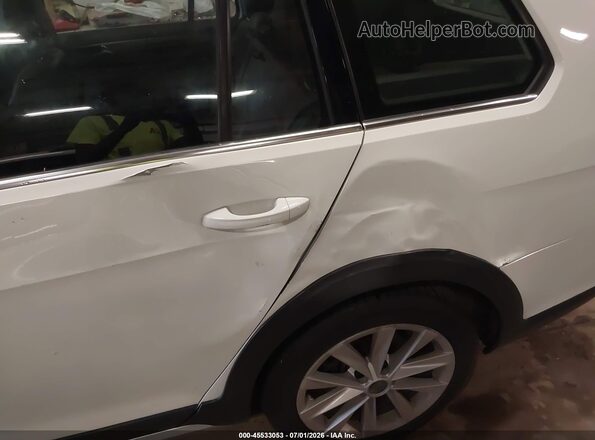 3VWH17AU4HM510108 2017 VOLKSWAGEN GOLF White წინა ხედი
