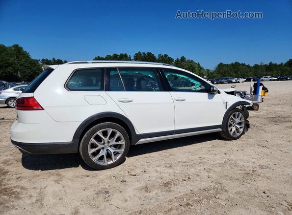 3VWH17AU9HM503381 2017 VOLKSWAGEN GOLF White Tył prawy