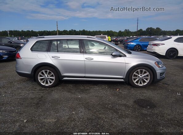 3VWH17AUXHM533750 2017 VOLKSWAGEN GOLF Silver Вид задньої частини салону