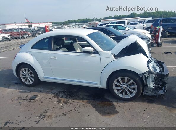 3VWJ17AT7HM617260 2017 VOLKSWAGEN BEETLE White Widok wnętrza 360 stopni