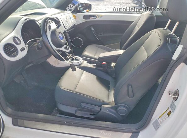 3VWJ17AT8HM606865 2017 VOLKSWAGEN BEETLE White წინა სალონის ხედი