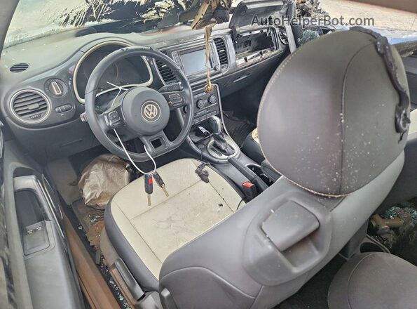 3VWJD7AT6KM713072 2019 VOLKSWAGEN BEETLE Black წინა პანელის ხედი