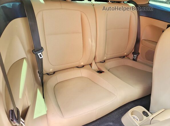 3VWJD7AT7KM713601 2019 VOLKSWAGEN BEETLE Blue Vista de los asientos traseros