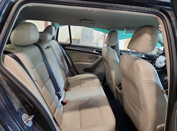 3VWM17AU3HM534530 2017 VOLKSWAGEN GOLF Black Vista interior trasera