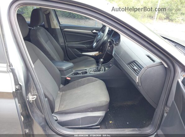 3VWN57BU3KM062926 2019 VOLKSWAGEN JETTA Серый Вид салона спереди