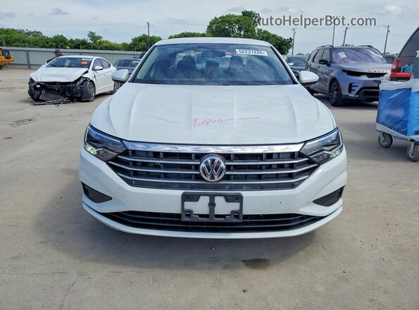 3VWN57BU3LM086144 2020 VOLKSWAGEN JETTA White Widok z przodu