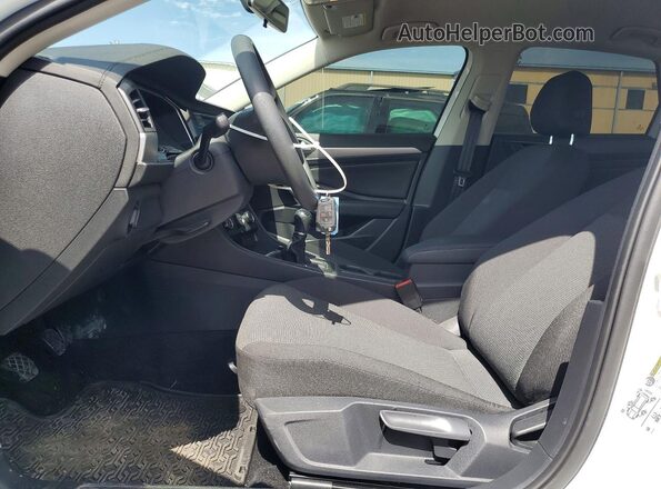3VWN57BU3LM086144 2020 VOLKSWAGEN JETTA White Widok wnętrza z przodu