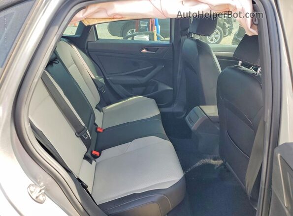 3VWN57BU8LM061949 2020 VOLKSWAGEN JETTA Silver Widok tylnych siedzeń