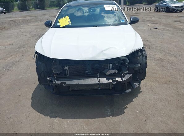3VWN57BU9LM011545 2020 VOLKSWAGEN JETTA White Widok z przodu