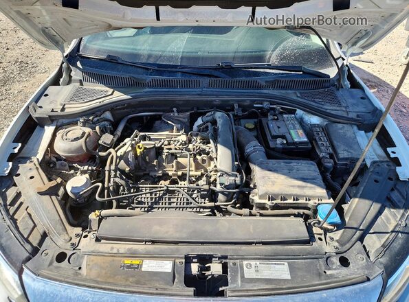 3VWN57BU9LM052600 2020 VOLKSWAGEN JETTA White Rear interior view