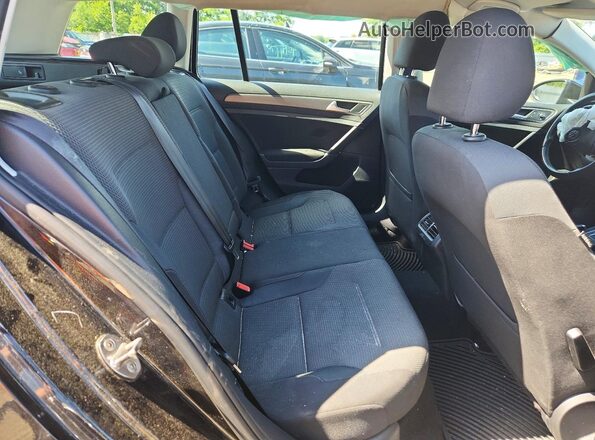 3VWY57AUXKM511002 2019 VOLKSWAGEN GOLF Black Vista de los asientos traseros