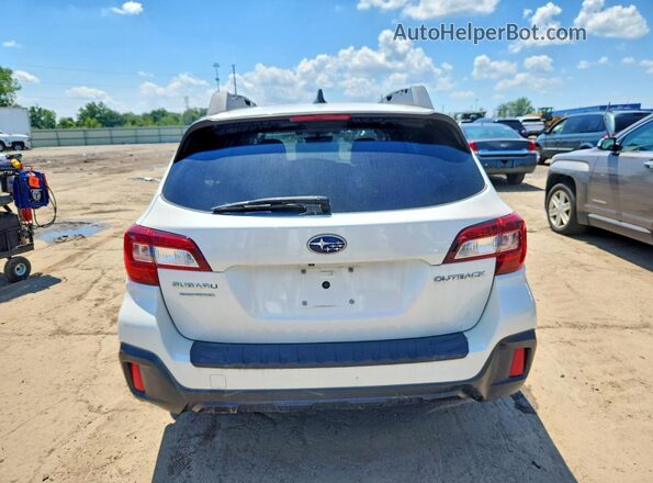 4S4BSAFC4K3220331 2019 SUBARU OUTBACK White Front interior view