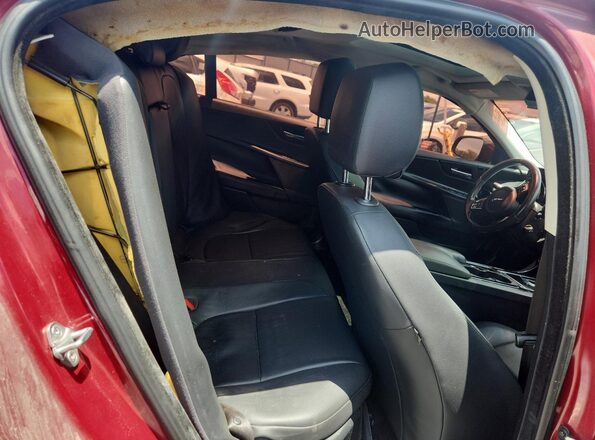 SAJAR4BG9HA972697 2017 JAGUAR XF Burgundy Widok wnętrza z tyłu