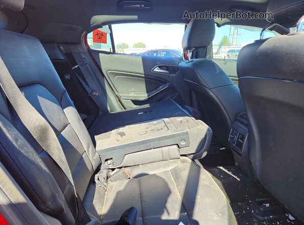 WDCTG4GB5JJ474605 2018 MERCEDES-BENZ GLA-CLASS Red Սալոնի հետևի տեսք