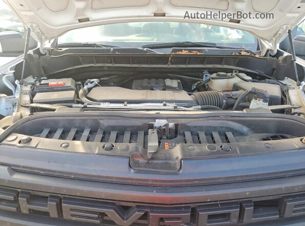3GCNAAEK3RG137896 2024 CHEVROLET SILVERADO White Vista del compartimento del motor