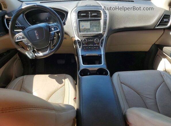 2LMPJ6K90KBL23783 2019 LINCOLN NAUTILUS White ხელსაწყოთა პანელის ხედი