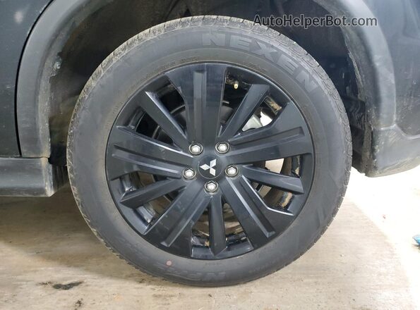 JA4ARUAU4TU005583 2026 MITSUBISHI OUTLANDER Black 