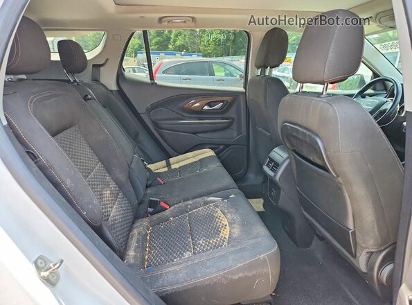3GKALNEU4JL207178 2018 GMC TERRAIN White Vista del compartimento del motor