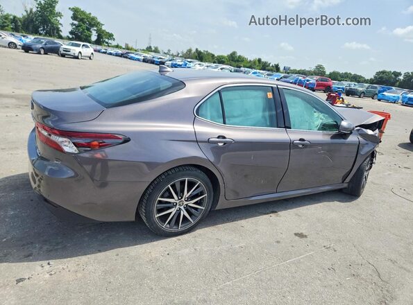 4T1F31AK1NU589675 2022 TOYOTA CAMRY Gray Przód prawy