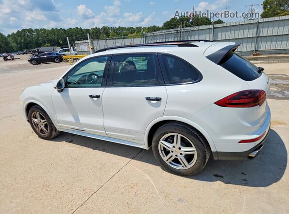 WP1AA2A27JKA01793 2018 PORSCHE CAYENNE White Հետևի աջ