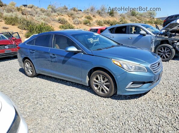 5NPE24AF4HH444796 2017 HYUNDAI SONATA Blue Widok z przodu