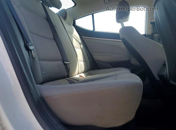 5NPD74LF3HH166726 2017 HYUNDAI ELANTRA Белый Вид задней части салона