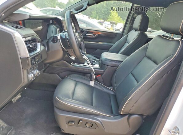 1GKS2GKD8TR179937 2026 GMC YUKON Белый Вид панели приборов