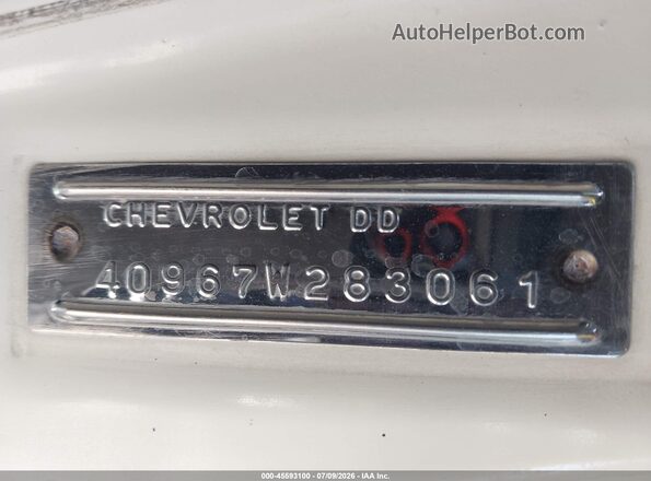 40967W283061 1970 CHEVROLET CORVAIR CONVERTIBLE Белый Вид подкапотного пространства