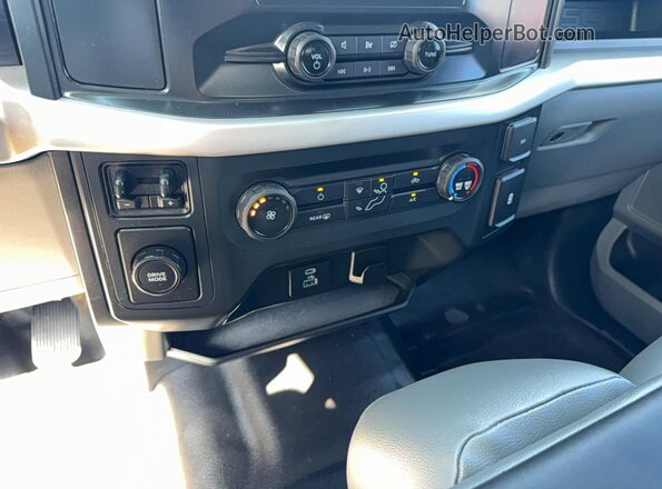 1FTEX1CP8NKD84332 2022 FORD F150 White Widok komory silnika