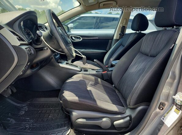 3N1AB7AP0JY267135 2018 NISSAN SENTRA Gray Vista del salpicadero