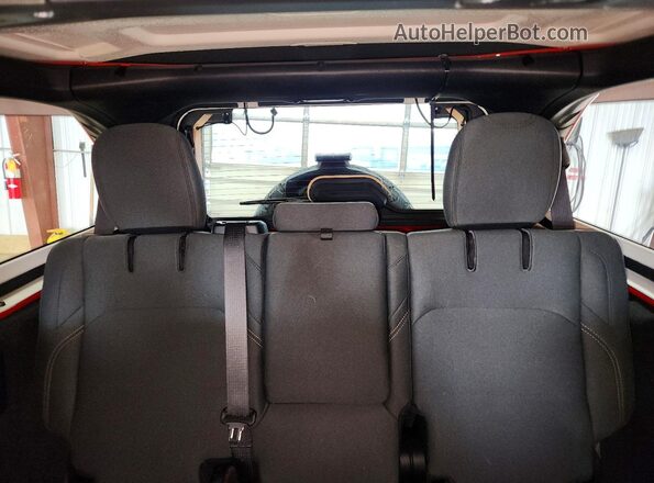 1C4RJXN61RW229128 2024 JEEP WRANGLER Red Rear interior view