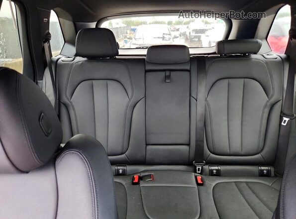 5UXCR4C02L9B52045 2020 BMW X5 Gray Rear interior view