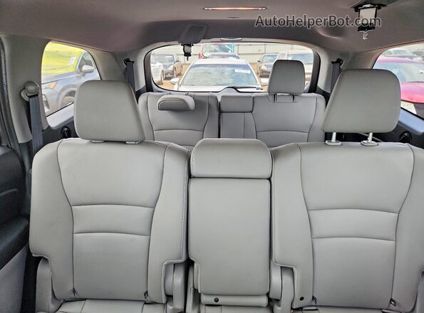 5FNYF6H53KB045801 2019 HONDA PILOT Silver Вид задньої частини салону