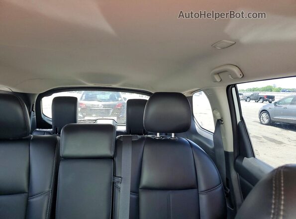 5N1DR2MM1JC617242 2018 NISSAN PATHFINDER White Հետևի նստատեղերի տեսք