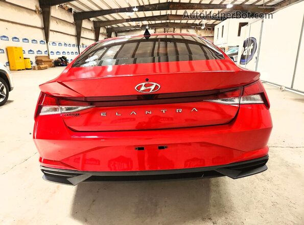 5NPLM4AG7MH000896 2021 HYUNDAI ELANTRA Red Front interior view