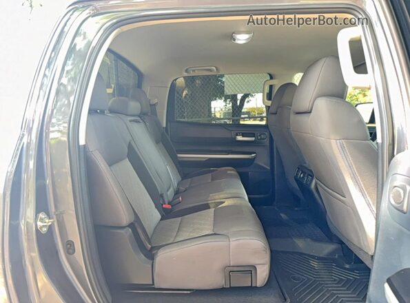 5TFEM5F10GX102441 2016 TOYOTA TUNDRA Серый Вид салона спереди