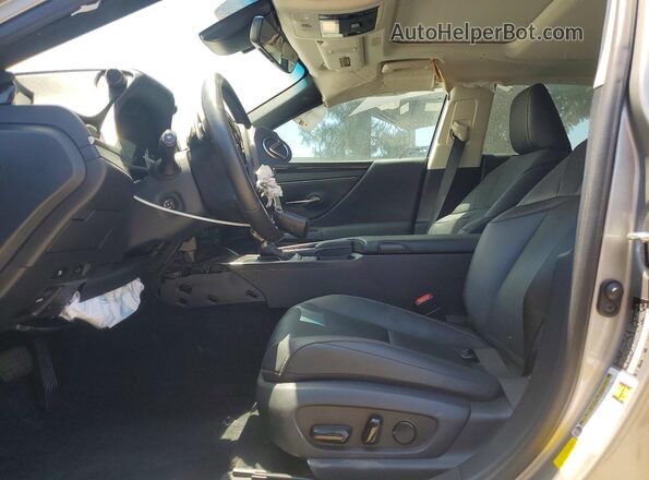 58ADA1C18MU009105 2021 LEXUS ES Silver Vista del salpicadero