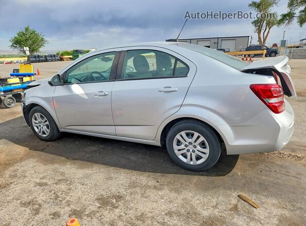 1G1JB5SG1H4146877 2017 CHEVROLET SONIC Silver Trasero izquierdo
