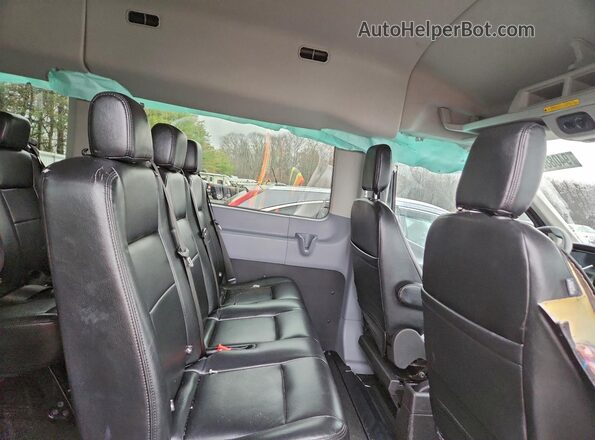 1FBZX2CG3KKA51754 2019 FORD TRANSIT Черный Вид подкапотного пространства
