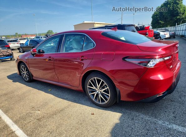 4T1F31AK7MU547266 2021 TOYOTA CAMRY Red Задня права чверть