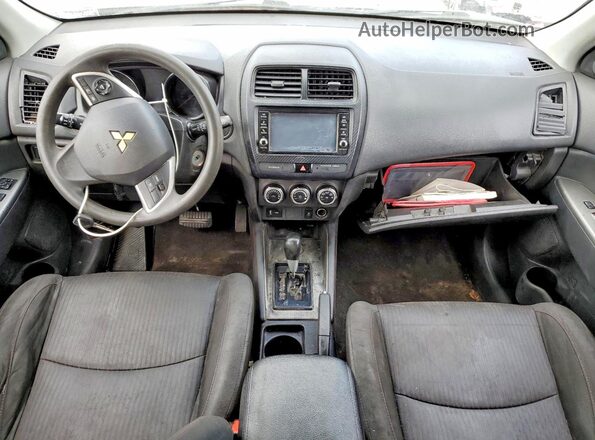 JA4AP3AU1KU011694 2019 MITSUBISHI OUTLANDER Silver Instrument cluster view