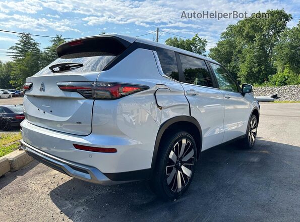 JA4J3VA84SZ015610 2025 MITSUBISHI OUTLANDER White Delantero derecho