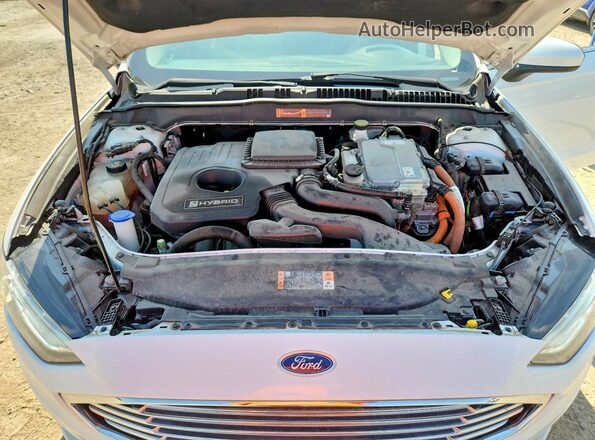 3FA6P0UU3JR141834 2018 FORD FUSION Белый Вид подкапотного пространства