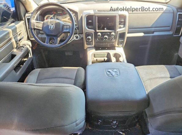 1C6RR7LTXJS236731 2018 RAM 1500 Black Vista del cuadro de instrumentos