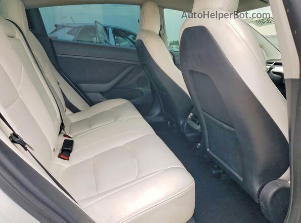 5YJ3E1EB3NF166164 2022 TESLA MODEL 3 Белый Вид задней части салона