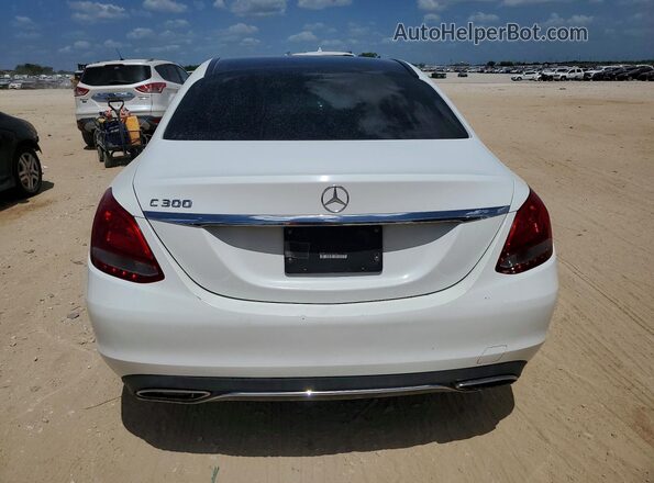 55SWF4JB4GU142720 2016 MERCEDES-BENZ C White Front interior view