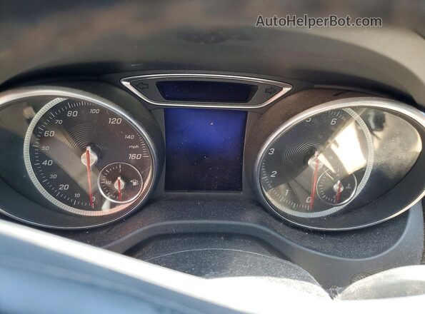 WDDSJ4EB3JN684138 2018 MERCEDES-BENZ CLA-CLASS Red უკანა სავარძლების ხედი